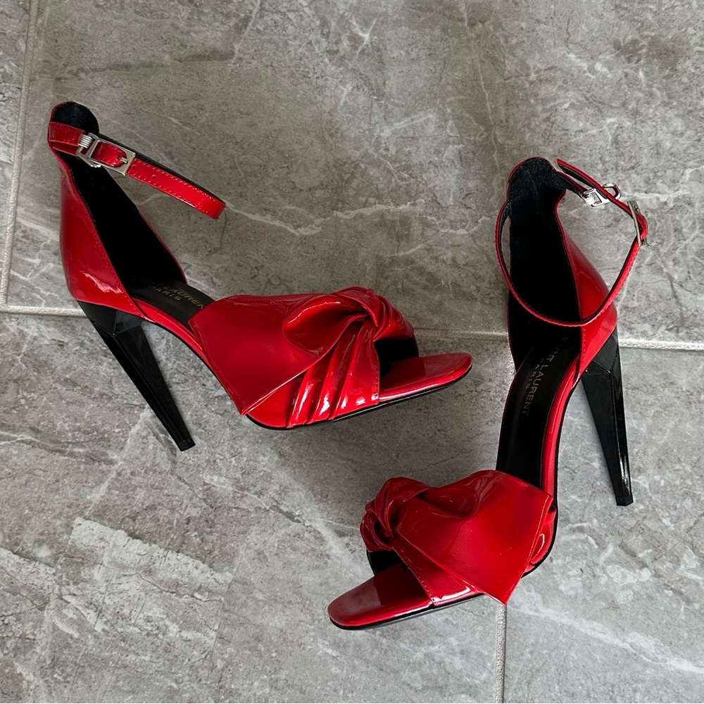 Saint Laurent Red Patent Leather Bow Ankle Strap Heels - Made in Italy - Size 37 - Picture 14 of 14